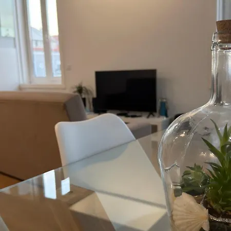 Up Lavie Dux Apartamento *